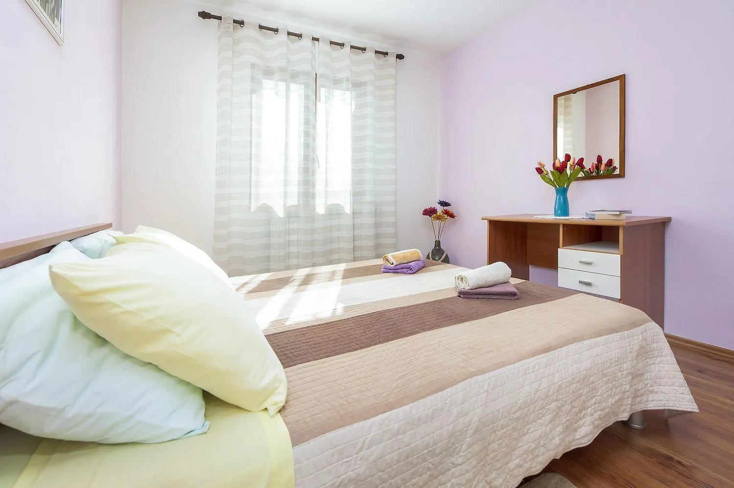 Faszinierendes Apartment Mit Eigener Galerie Und Nur 10 Gehminuten Vom Strand In Rovinj